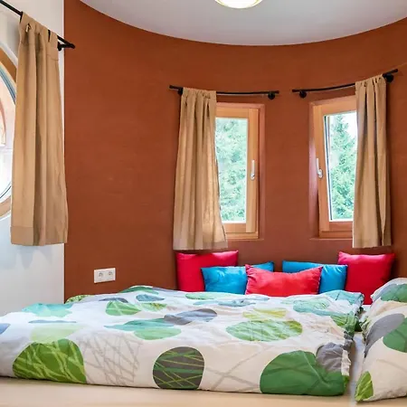 Wohnwagon Tiny I Ferienhaus Gutenstein